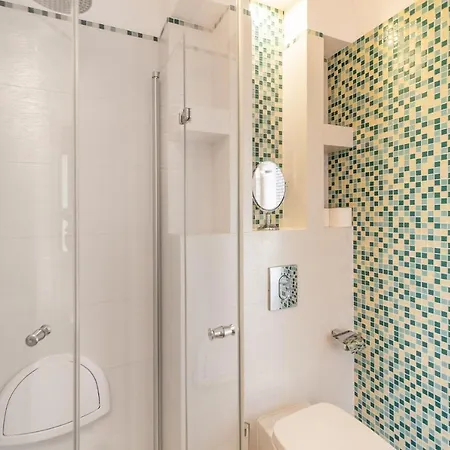 Kapitanska - Morska 2 *