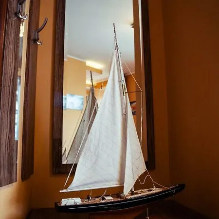 Kapitanska - Morska 2 * 科沃布热格